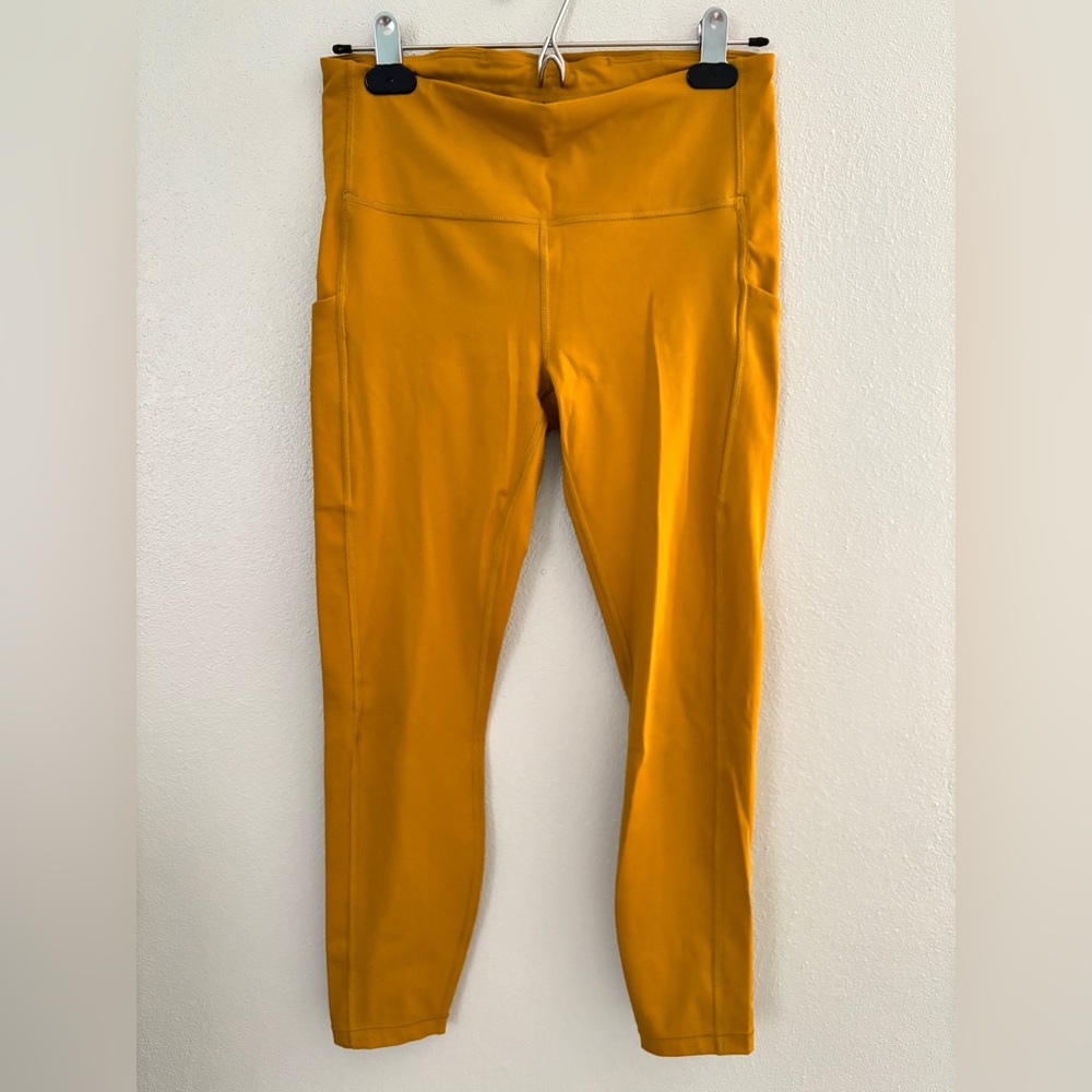 Athleta 7/8 Yellow Leggings with Pockets